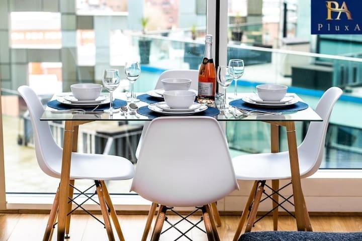 Pluxa Azure Cubic - Azure Cityview, Corporate Stays Welcome Birmingham Buitenkant foto